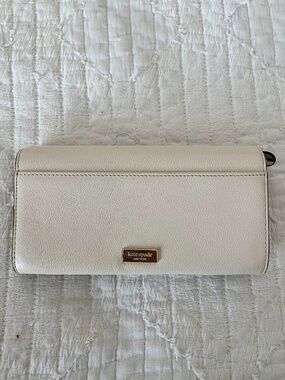 Kate Spade White Cream Leather Bow Continental Wallet